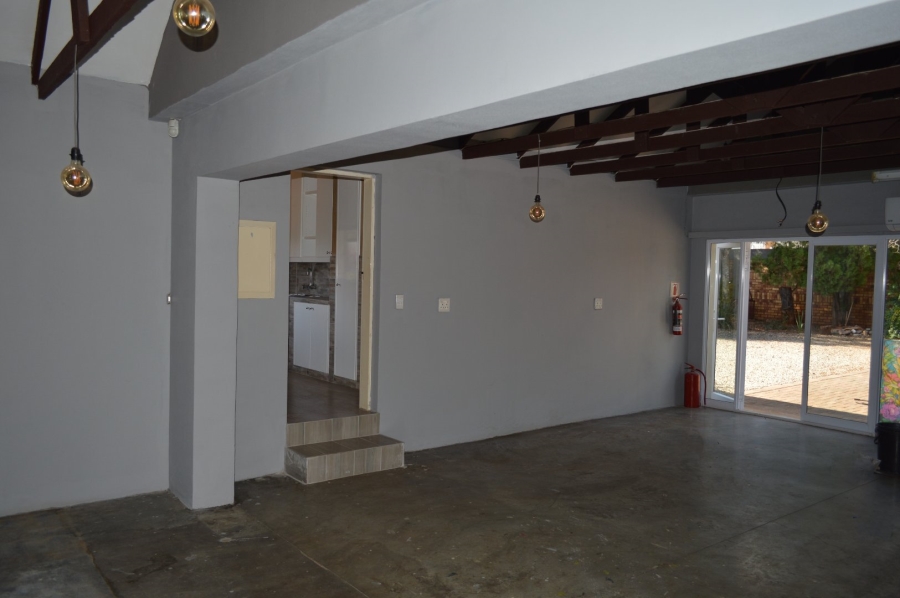 3 Bedroom Property for Sale in Flamwood North West